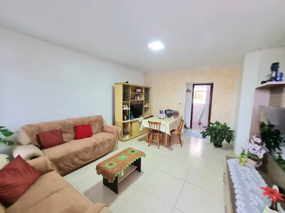 Casa, 3 quartos, 205 m² - Foto 2