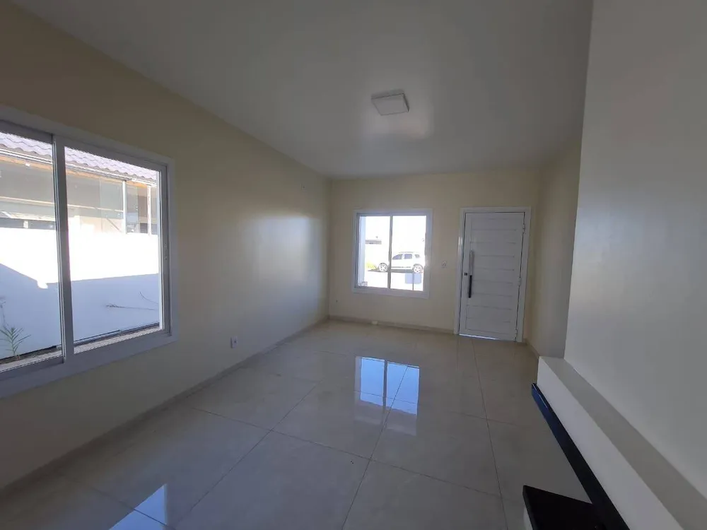 Casa, 3 quartos, 114 m² - Foto 2