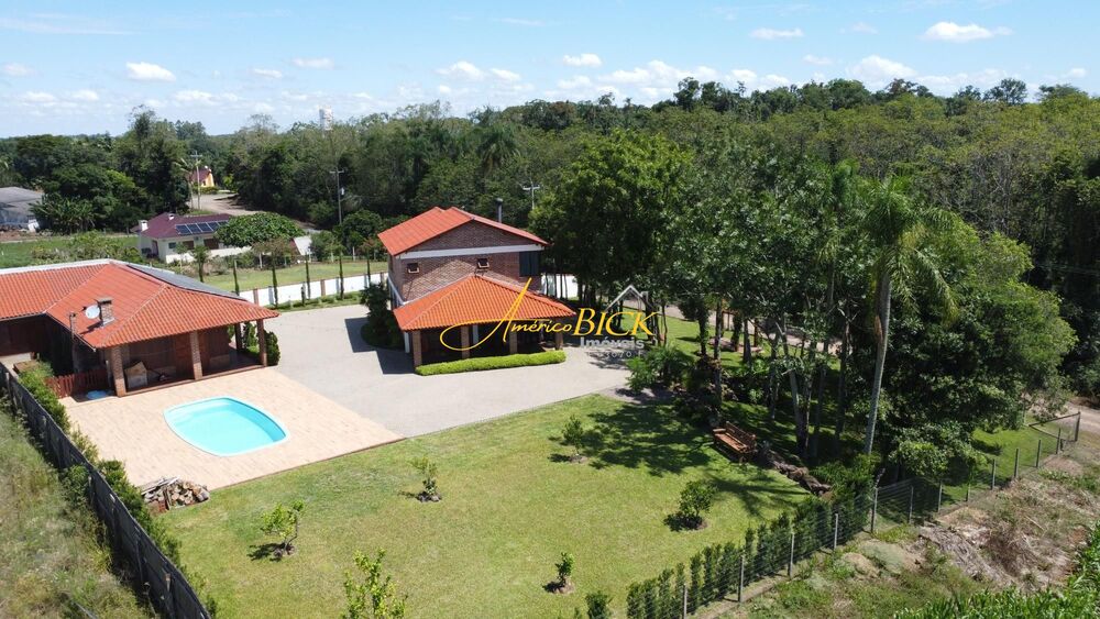 Chácara à venda com 2 quartos, 317m² - Foto 3