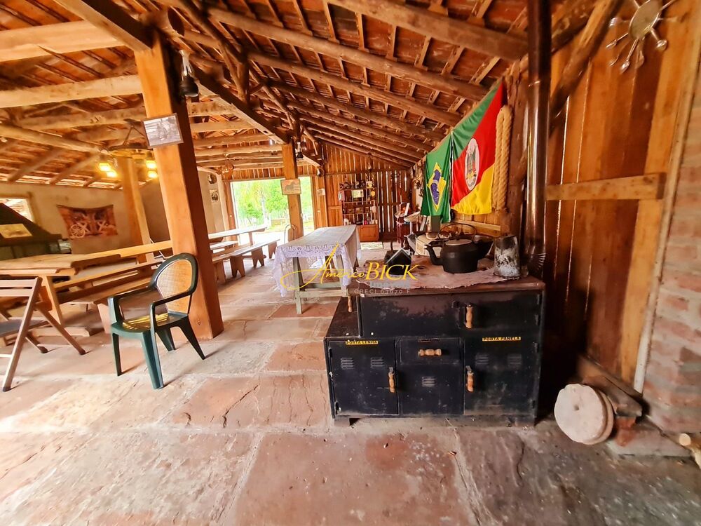 Sítio à venda com 3 quartos, 400m² - Foto 4