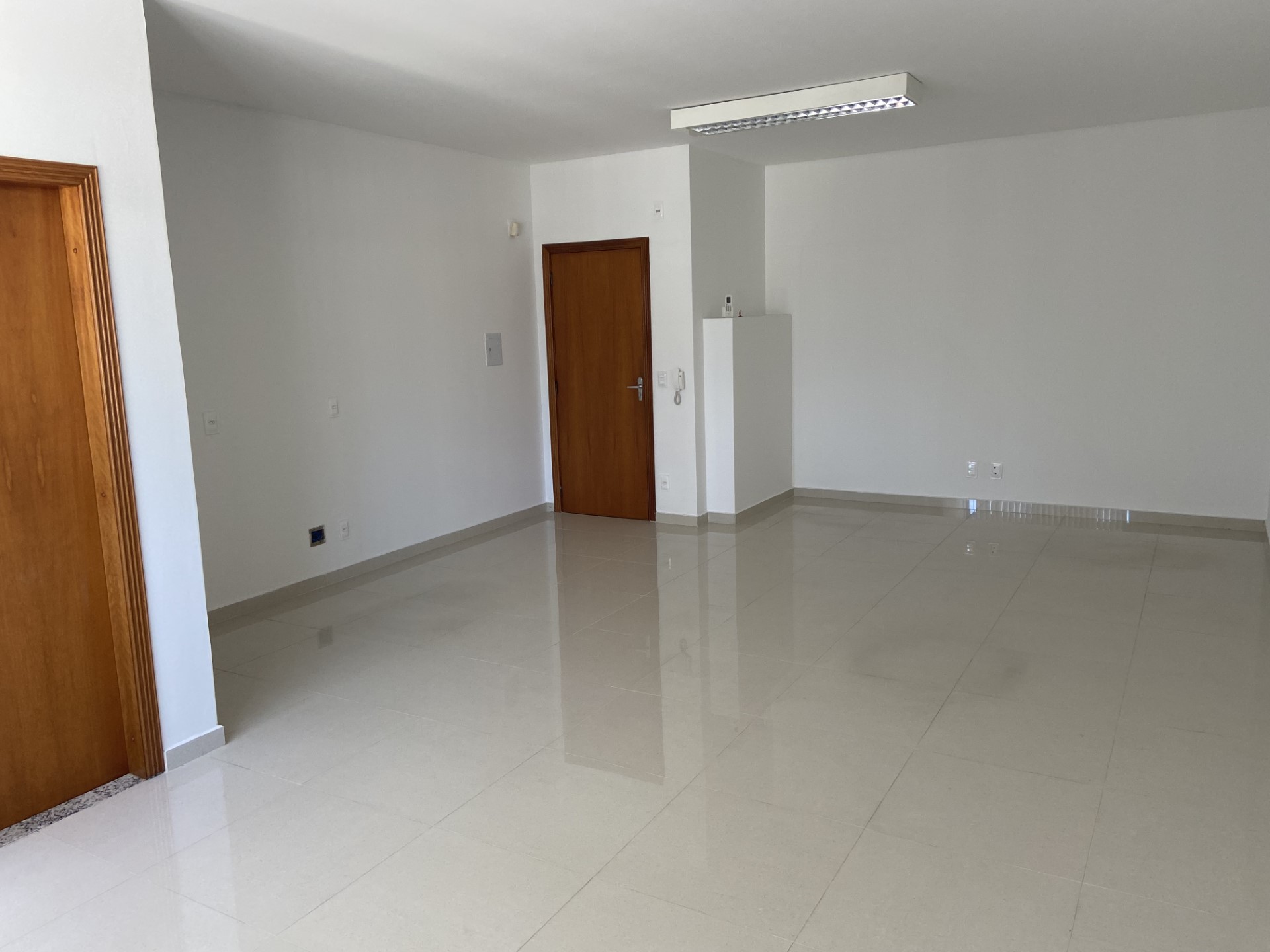 Imóvel Comercial Padrão para alugar, 38m² - Foto 3