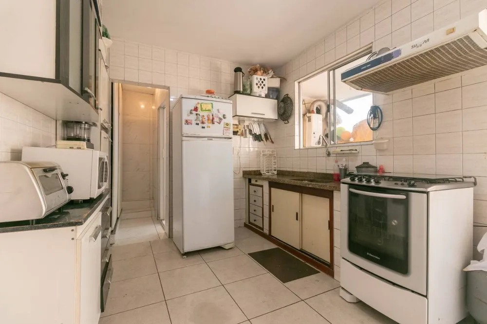 Casa, 4 quartos, 138 m² - Foto 1