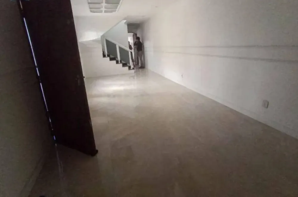 Casa, 3 quartos, 240 m² - Foto 1
