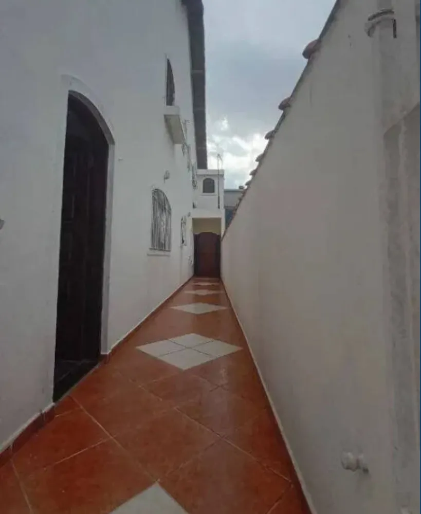 Casa, 3 quartos, 240 m² - Foto 3