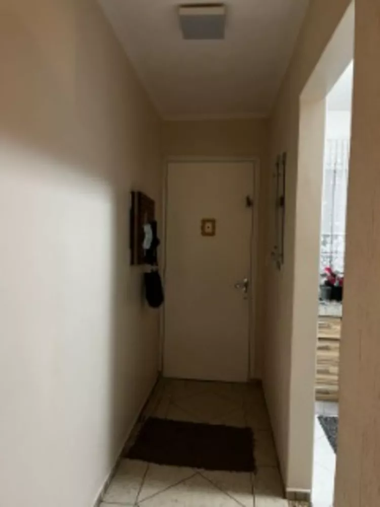 Apartamento à venda com 2 quartos, 65m² - Foto 2