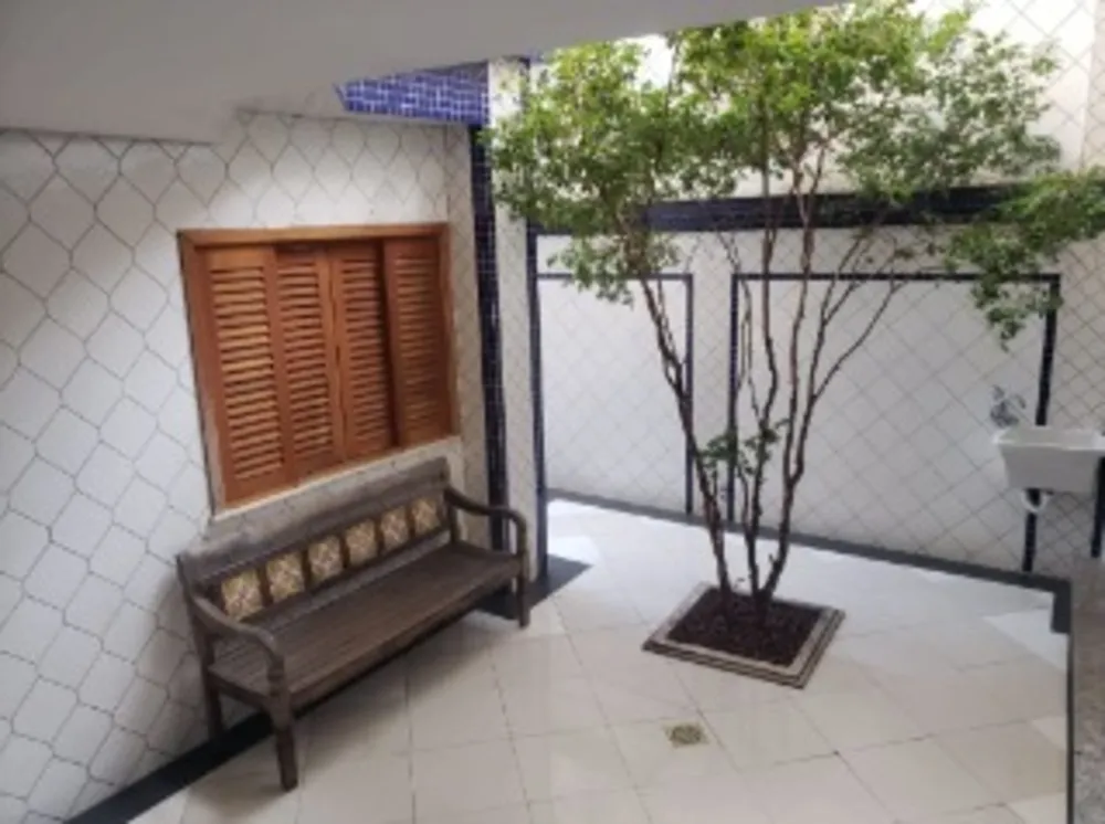 Sobrado, 4 quartos, 248 m² - Foto 1