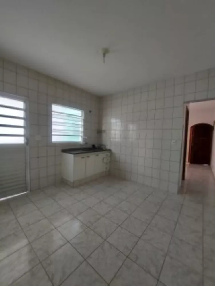 Sobrado à venda com 3 quartos, 85m² - Foto 1