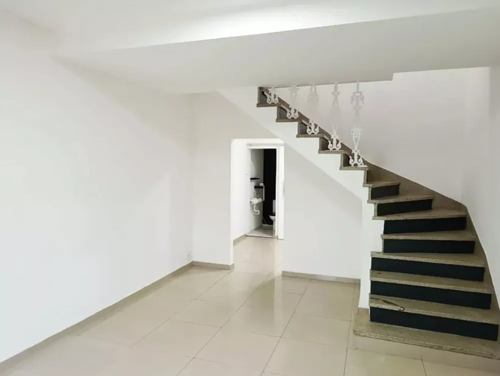 Casa à venda com 3 quartos, 140m² - Foto 4