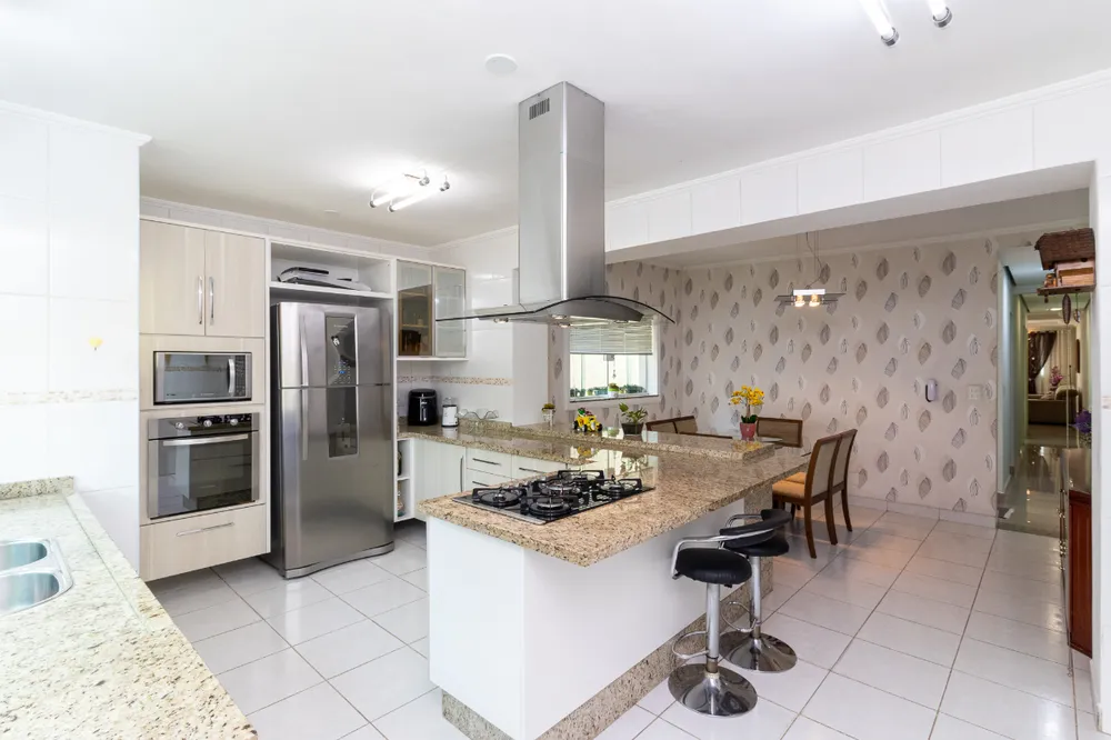 Casa, 3 quartos, 291 m² - Foto 1