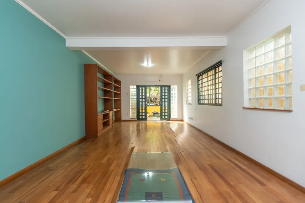 Casa, 4 quartos, 236 m² - Foto 2