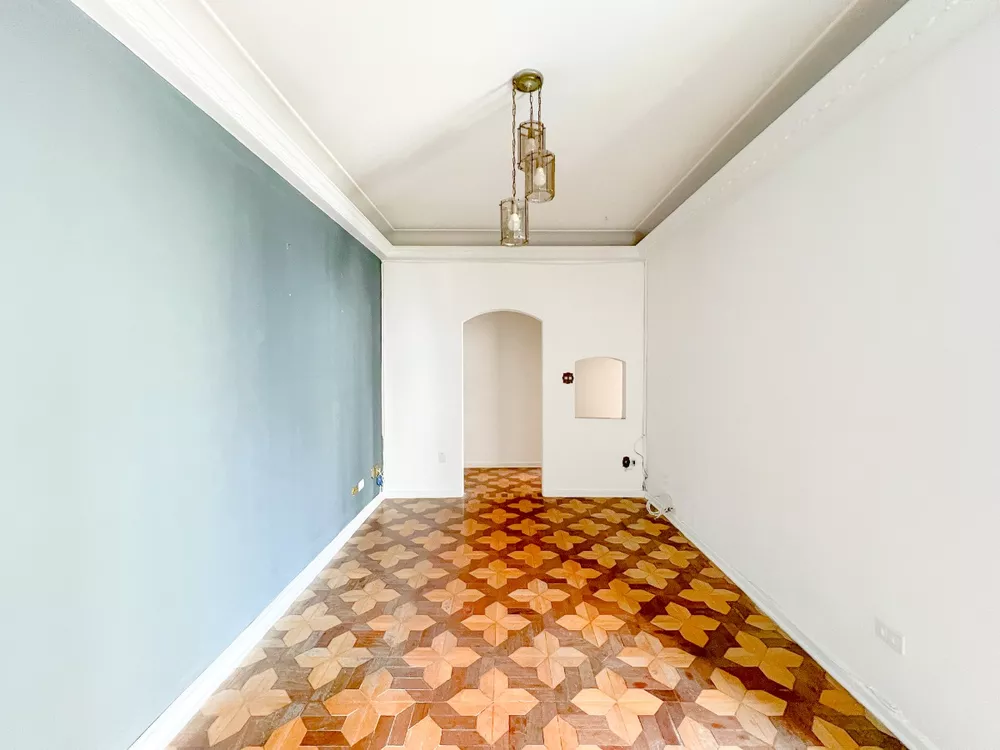 Apartamento à venda com 2 quartos, 90m² - Foto 1