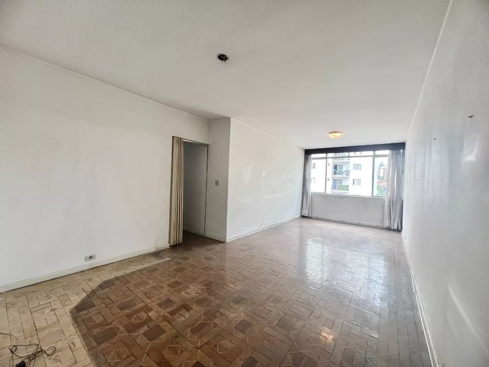 Apartamento à venda com 3 quartos, 95m² - Foto 1