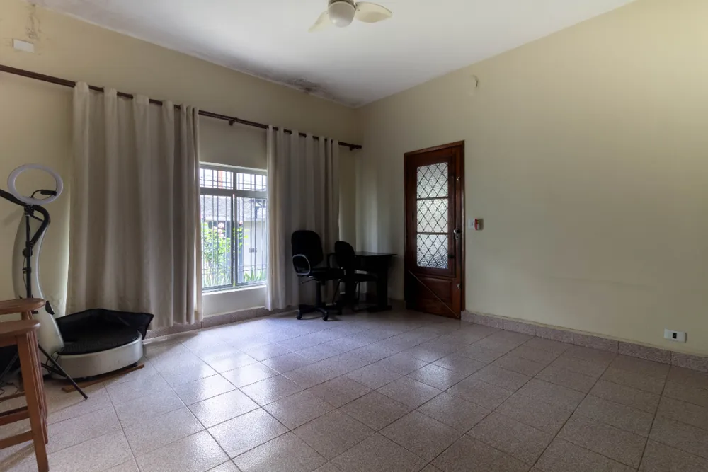 Casa, 3 quartos, 259 m² - Foto 1