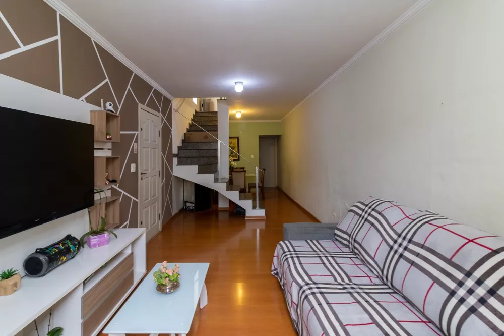 Sobrado à venda com 3 quartos, 217m² - Foto 4