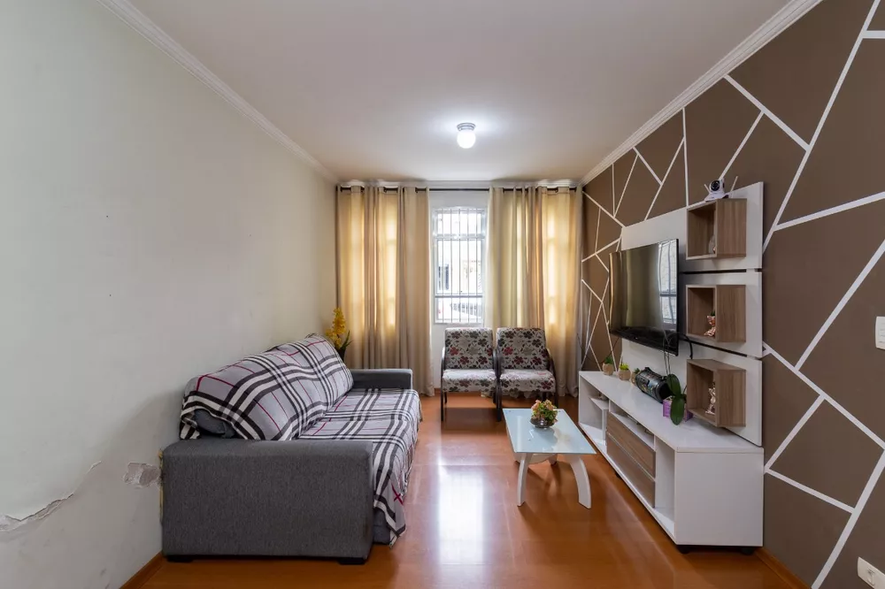 Sobrado à venda com 3 quartos, 217m² - Foto 1