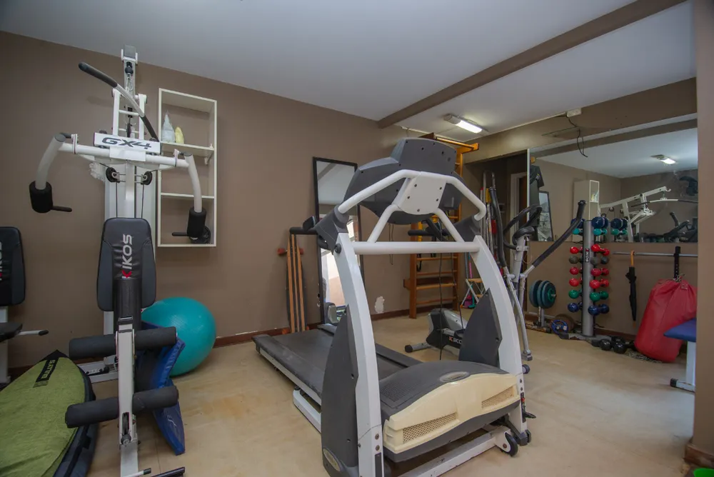 Casa, 4 quartos, 300 m² - Foto 1