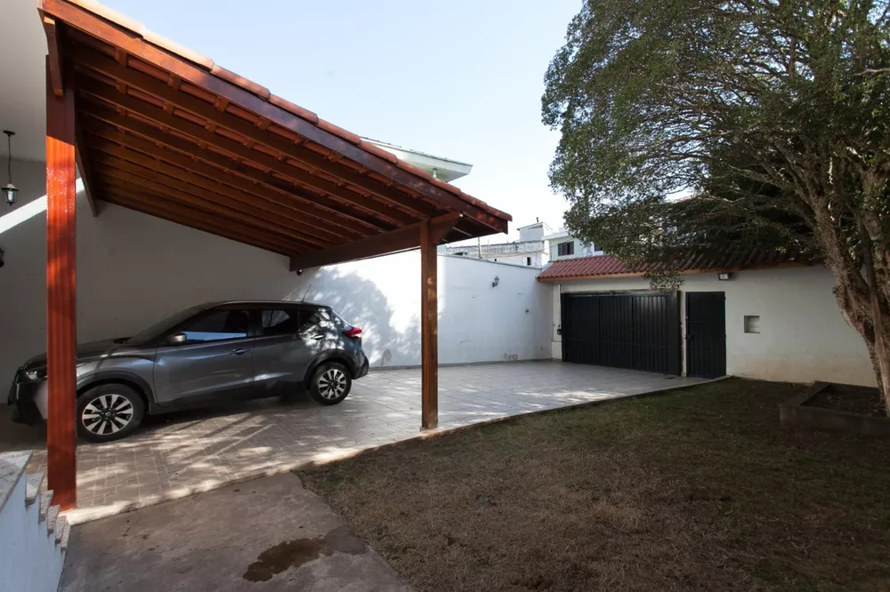 Casa à venda com 3 quartos, 280m² - Foto 4