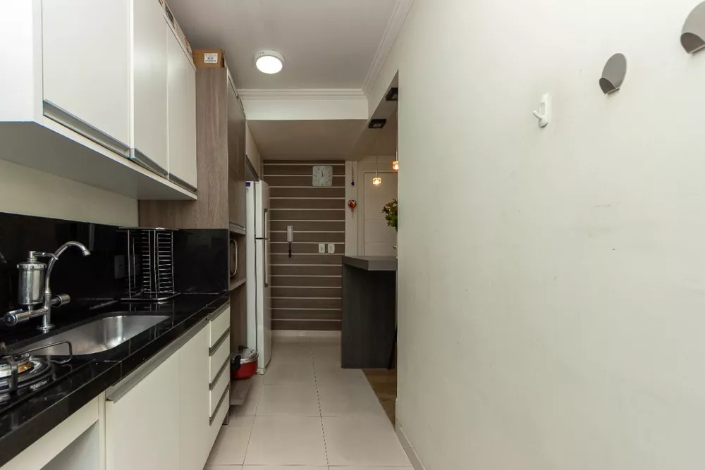 Apartamento à venda com 2 quartos, 145m² - Foto 2