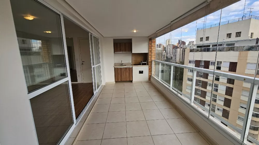 Apartamento à venda com 3 quartos, 110m² - Foto 1