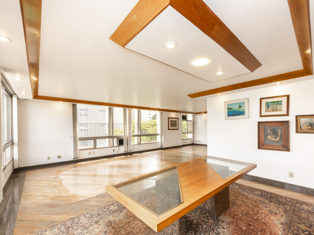 Apartamento à venda com 3 quartos, 217m² - Foto 3