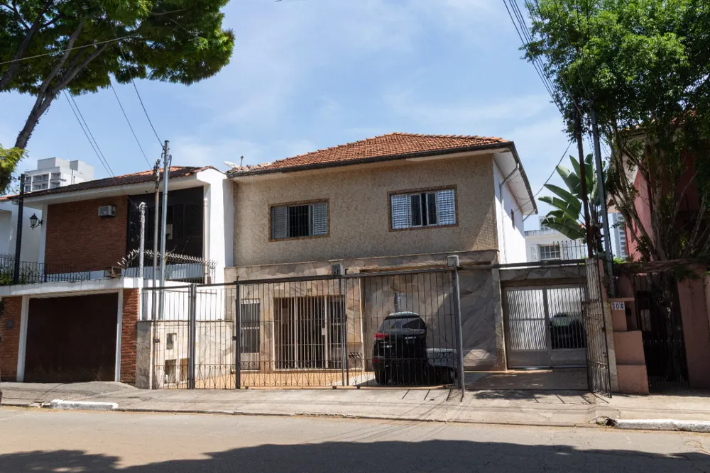 Casa, 4 quartos, 220 m² - Foto 1