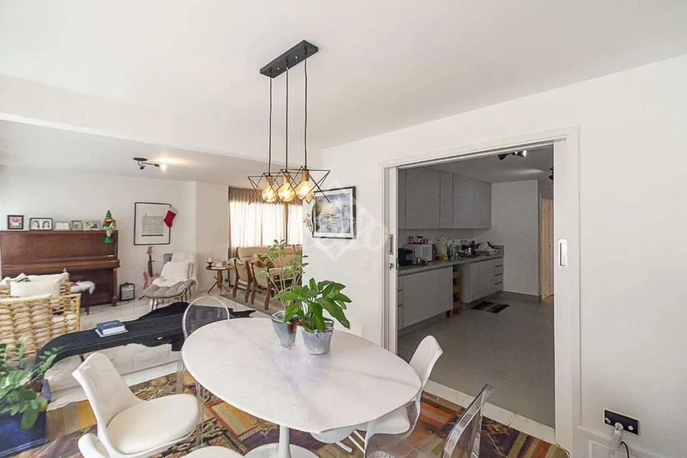 Apartamento, 4 quartos, 195 m² - Foto 2