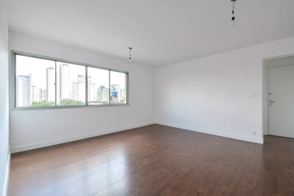 Apartamento à venda com 2 quartos, 85m² - Foto 2