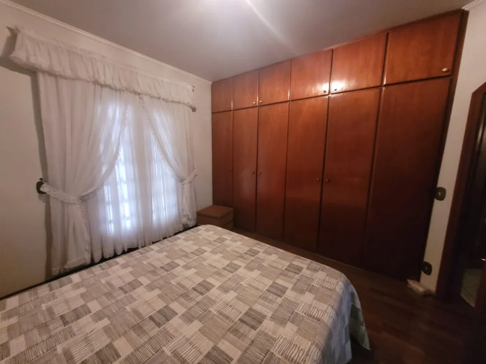 Casa, 3 quartos, 265 m² - Foto 1