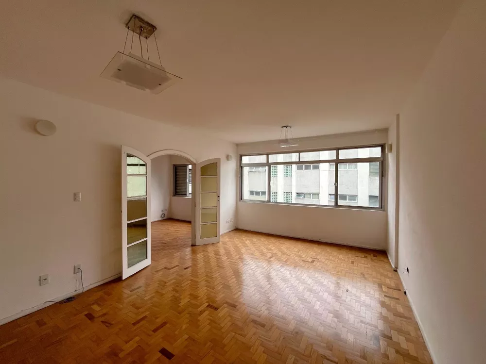 Apartamento à venda com 3 quartos, 115m² - Foto 2