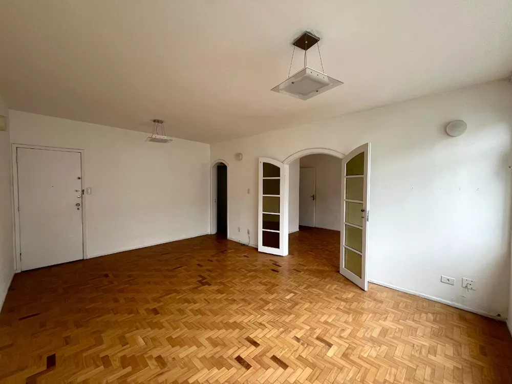 Apartamento à venda com 3 quartos, 115m² - Foto 1