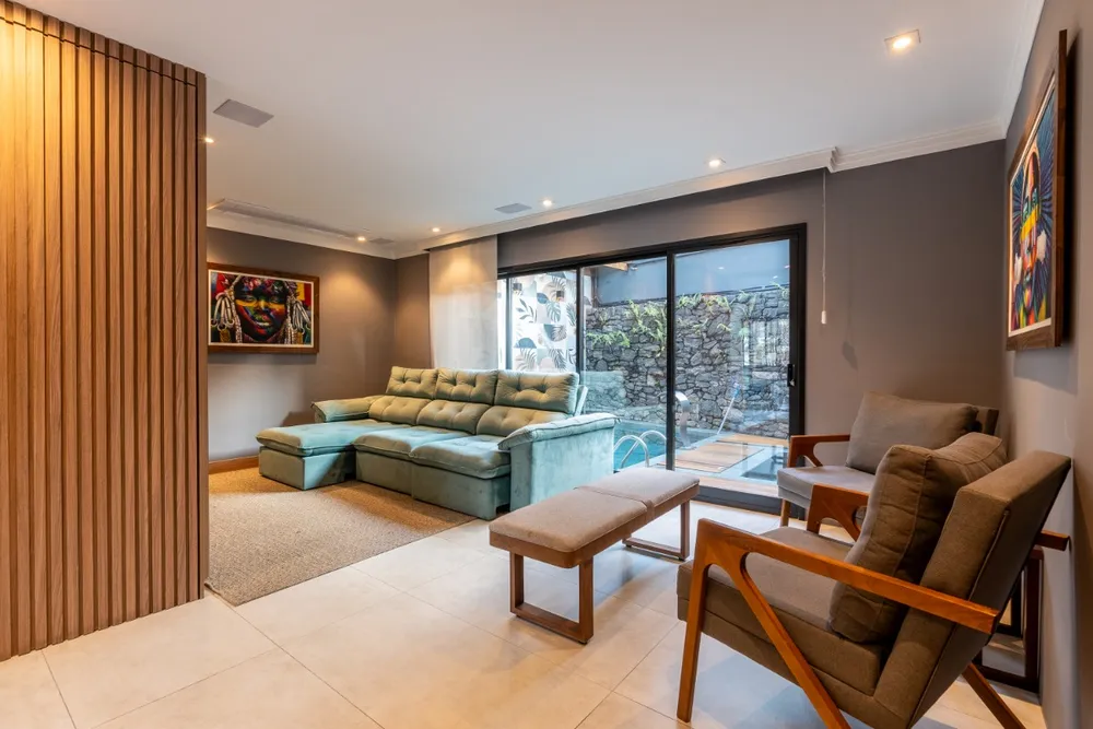 Sobrado, 3 quartos, 381 m² - Foto 1