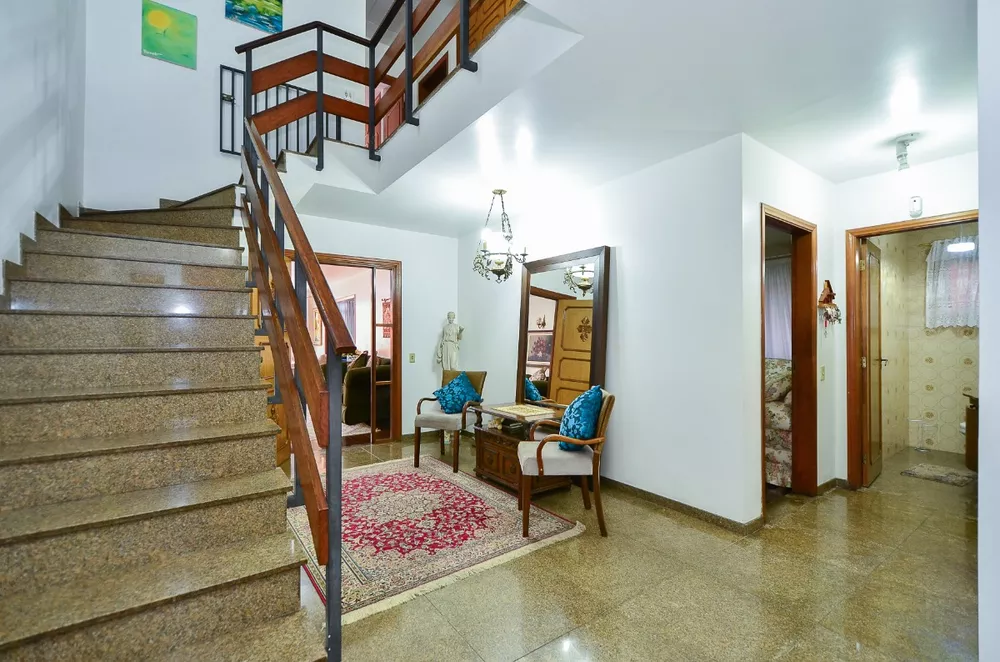 Casa à venda com 4 quartos, 450m² - Foto 3