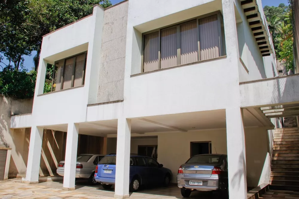 Casa à venda com 4 quartos, 366m² - Foto 1