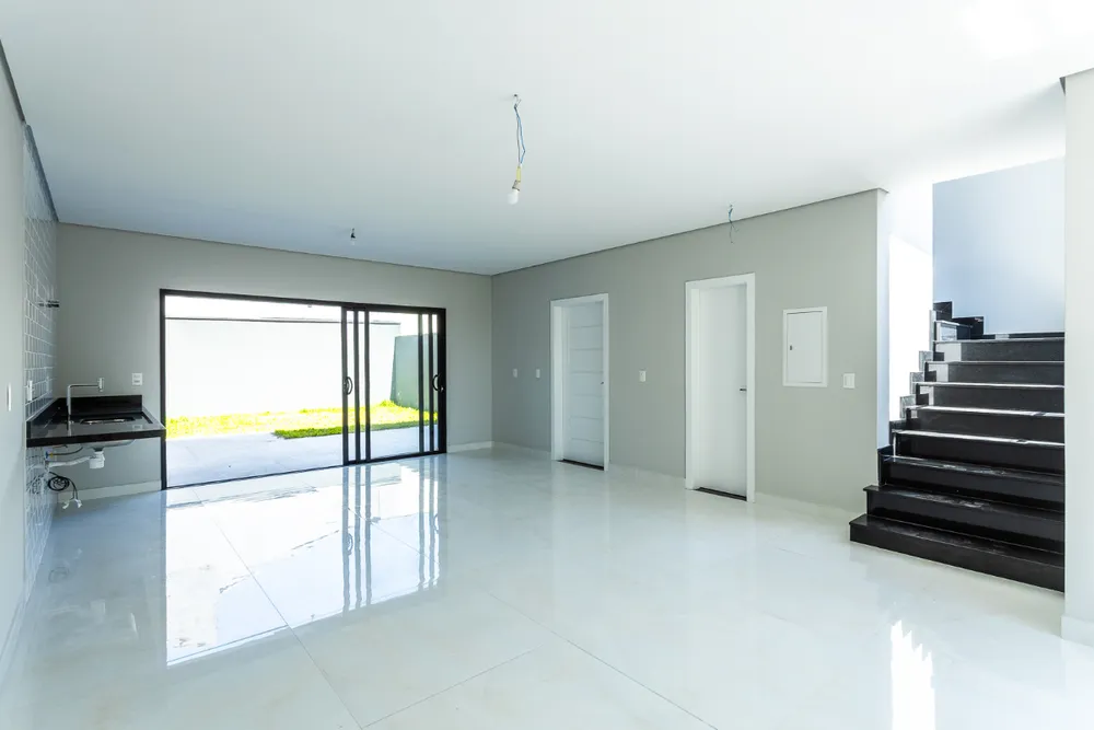 Casa, 3 quartos, 216 m² - Foto 1