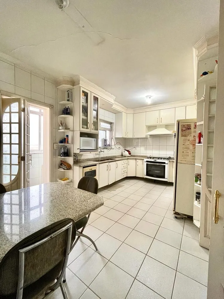 Cobertura, 3 quartos, 270 m² - Foto 3
