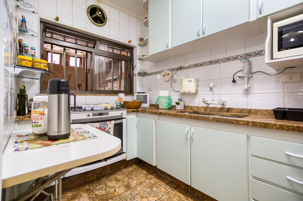 Casa, 4 quartos, 268 m² - Foto 2