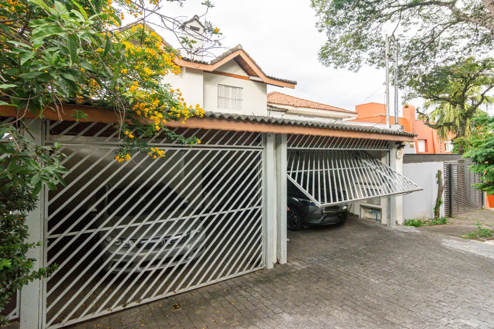 Casa, 5 quartos, 330 m² - Foto 1
