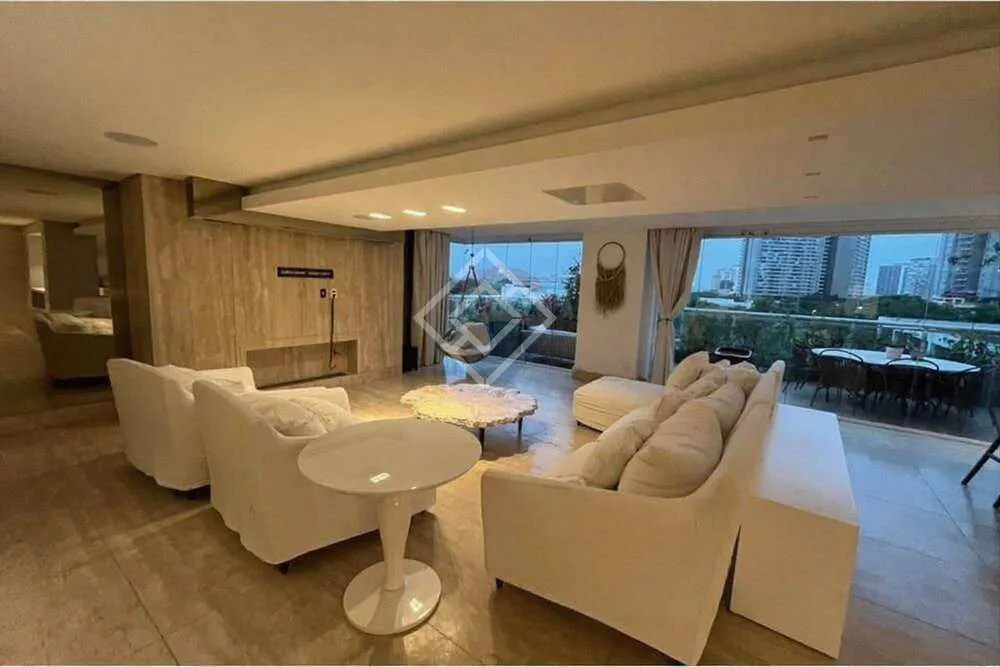 Apartamento, 3 quartos, 291 m² - Foto 1