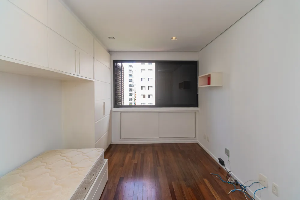 Apartamento, 3 quartos, 1220 m² - Foto 12