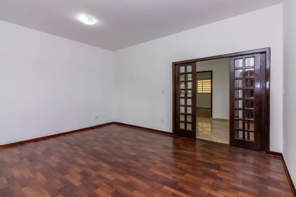 Casa, 4 quartos, 486 m² - Foto 1