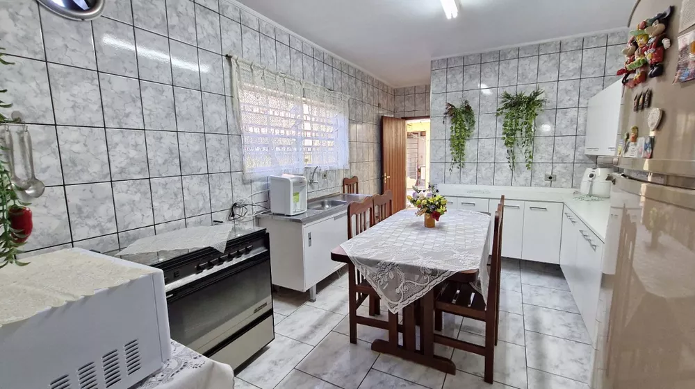 Sobrado à venda com 2 quartos, 124m² - Foto 2