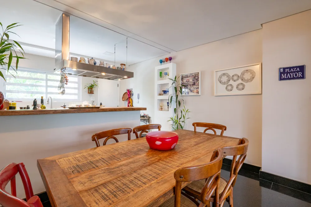 Apartamento, 3 quartos, 1409 m² - Foto 1