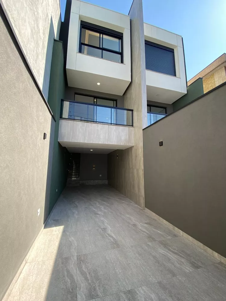 Sobrado à venda com 3 quartos, 135m² - Foto 2