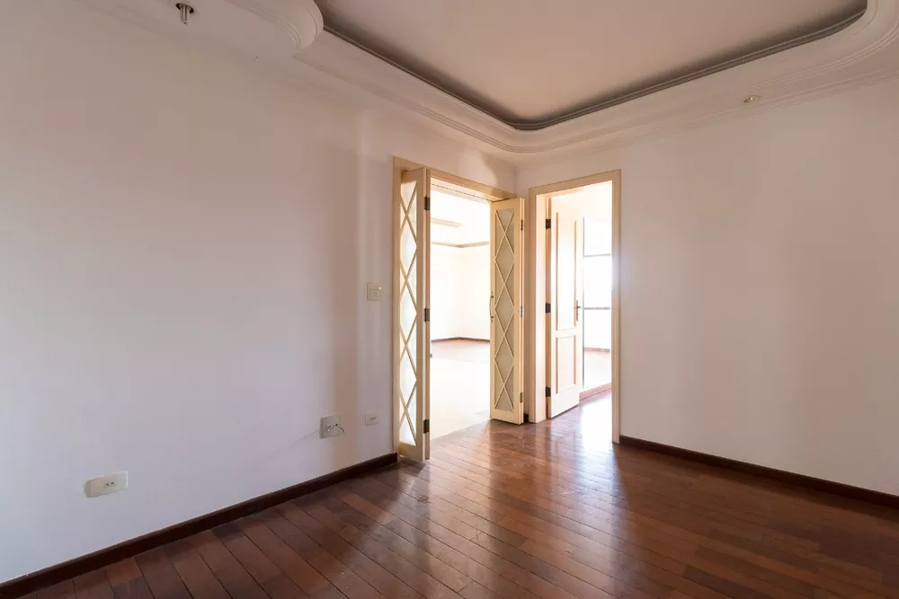 Apartamento à venda com 3 quartos, 153m² - Foto 8