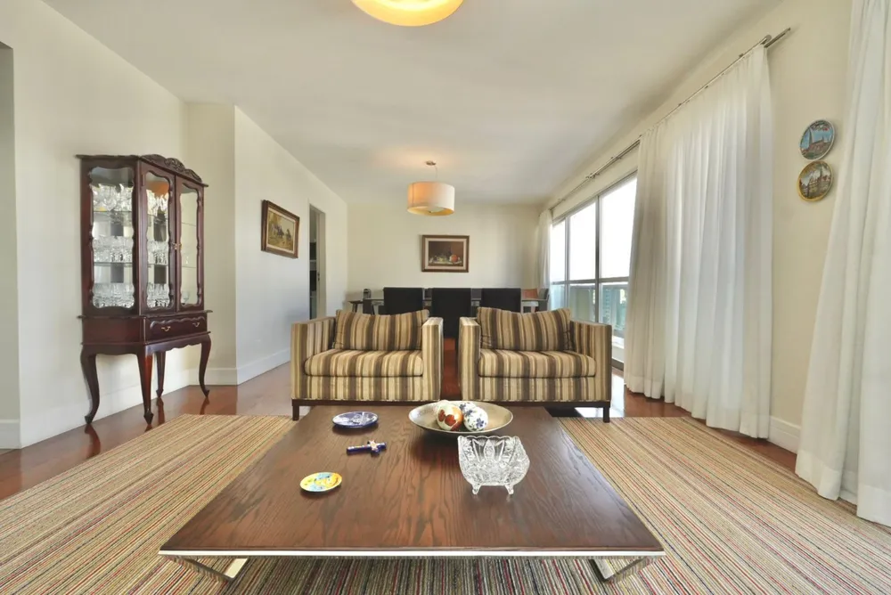 Apartamento, 3 quartos, 198 m² - Foto 2