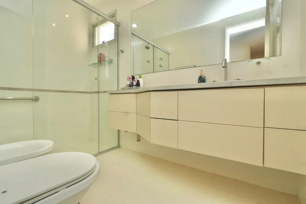Apartamento, 3 quartos, 198 m² - Foto 1