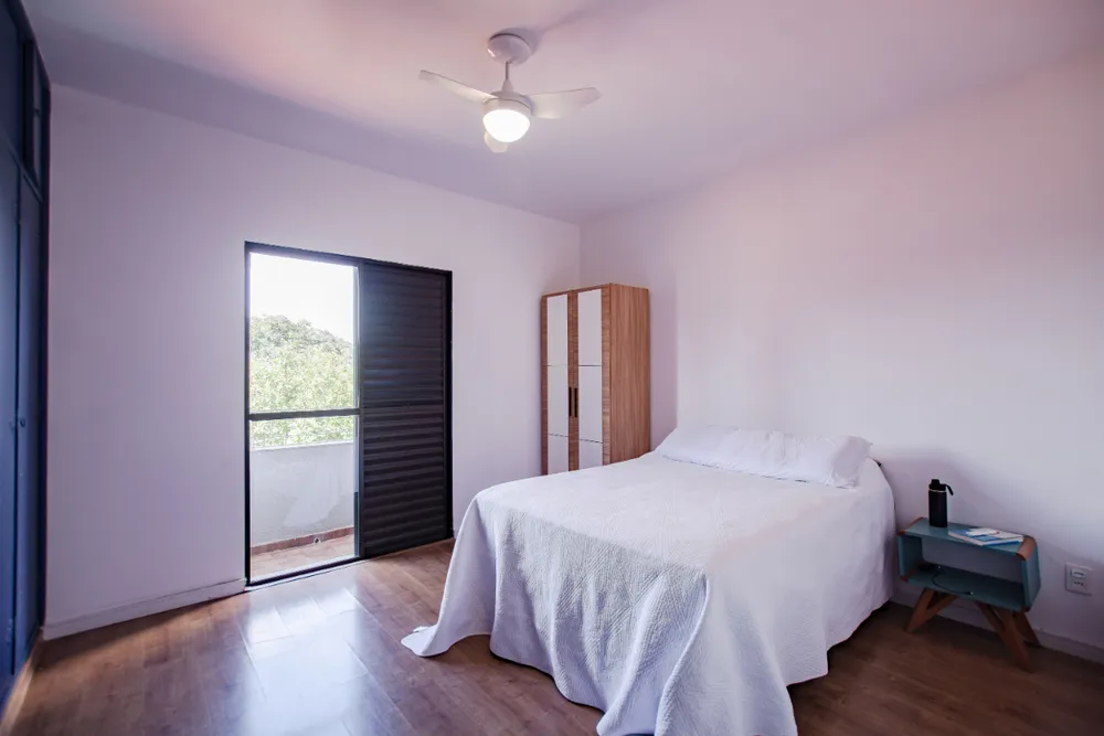 Casa, 5 quartos, 217 m² - Foto 3
