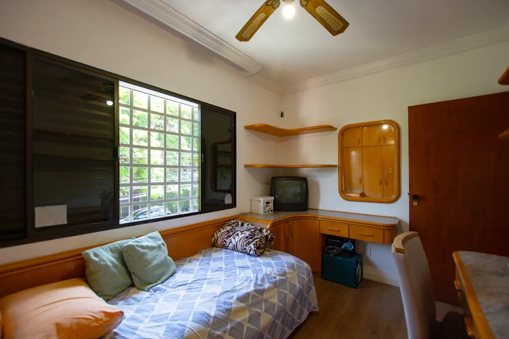 Casa, 5 quartos, 217 m² - Foto 4