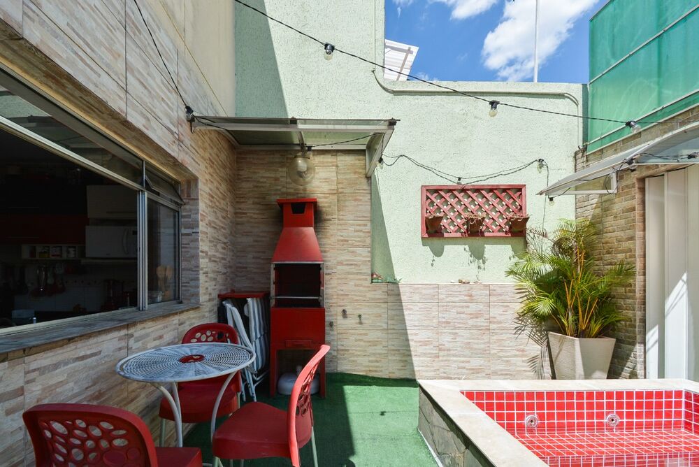 Casa à venda com 3 quartos, 350m² - Foto 3