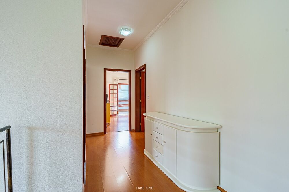 Casa de Condomínio à venda com 5 quartos, 350m² - Foto 1